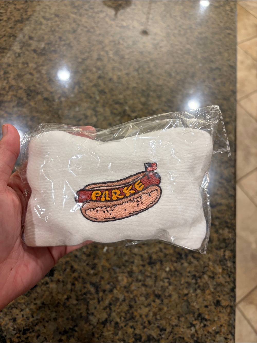 PARKE hotdog claw clip & pouch - Picture 4 of 5